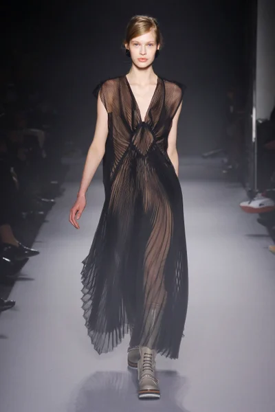 Look 1